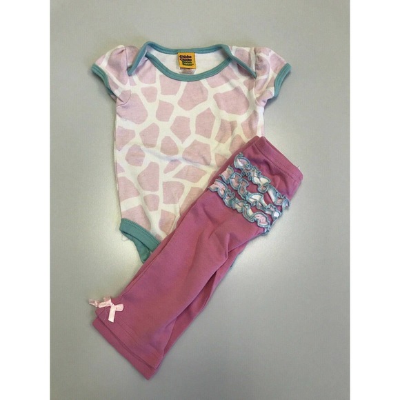 Chicka Chicka Boom Baby Girl's Pink Ruffle Outfit size 6-9 months - Picture 8 of 11